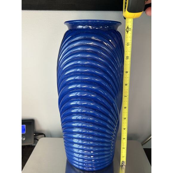 Art Deco Draped Ribbed Pleated Royal Cobalt Blue Glass Vase Vintage Iridescent - Picture 15 of 16